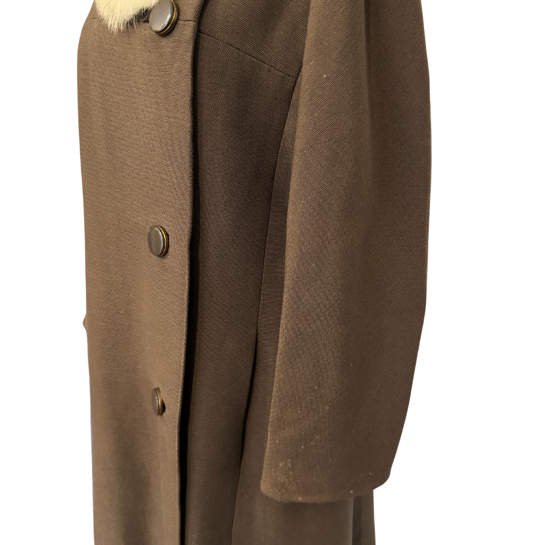 RH Stearns Co Sycamore Vintage 1950s Long Brown Coat with Fur Collar