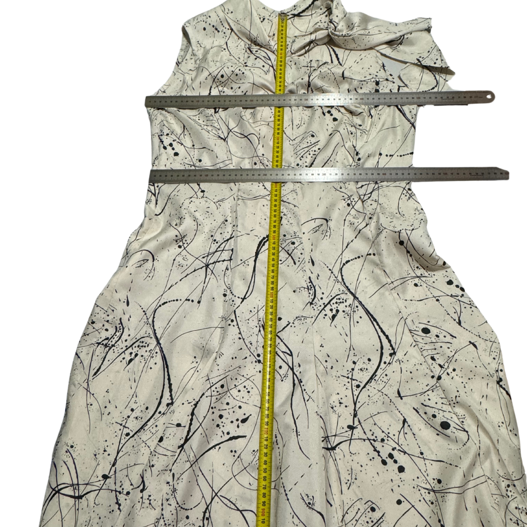 Evelyn-Eve 1980s Handmade Shift in White Floral