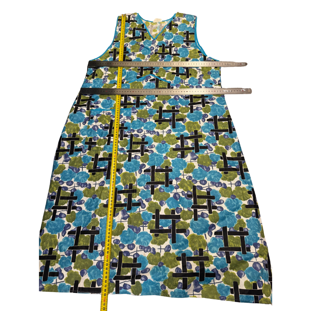Conquestor Vintage 1970s Day Dress